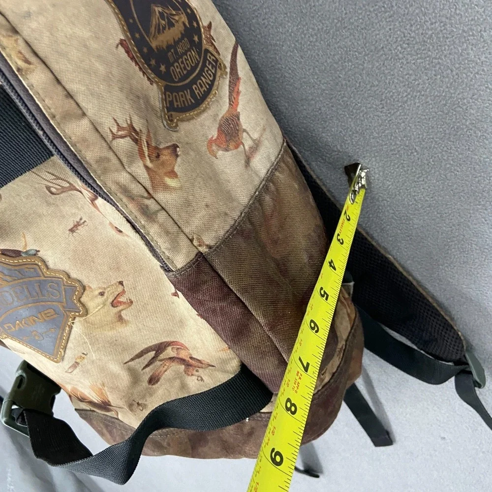 Dakine Windells Unisex Multicolor Camo Wildlife Print Hiking Travel Backpack Bag